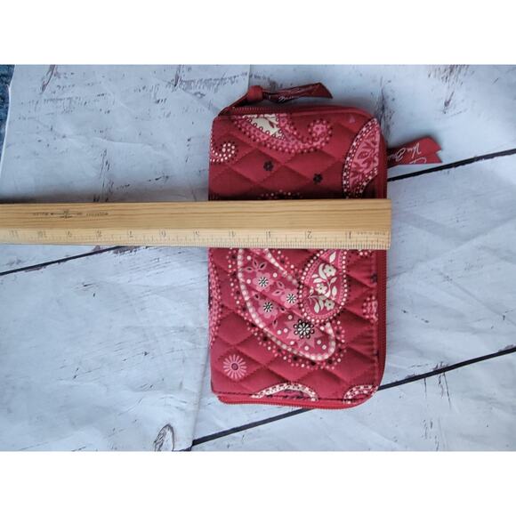 Vera Bradley Mesa Red Zip Around Wallet Wristlet - Picture 8 of 8